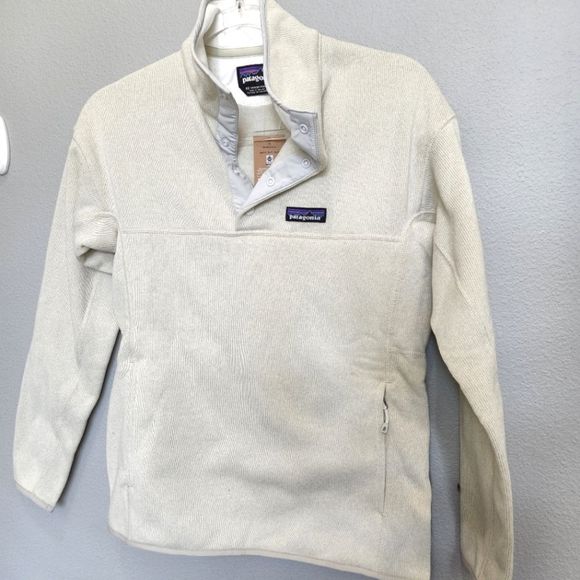 Patagonia Sweaters - NWT Patagonia stone pullover sweater